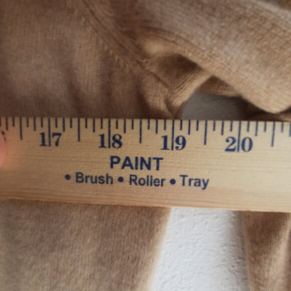 100% Cashmere Turtleneck Sweater Brown Jones New York Light Brown Tan - Picture 3 of 4